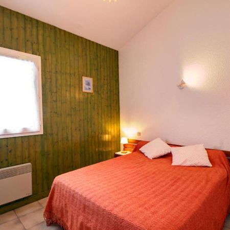 Gite Avec Cheminee, Terrasse Et Wifi - Animaux Acceptes - Fr-1-496-163 Usson-en-Forez Екстериор снимка