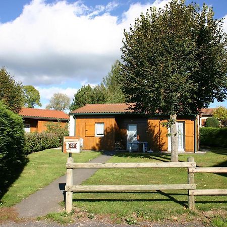 Gite Avec Cheminee, Terrasse Et Wifi - Animaux Acceptes - Fr-1-496-163 Usson-en-Forez Екстериор снимка