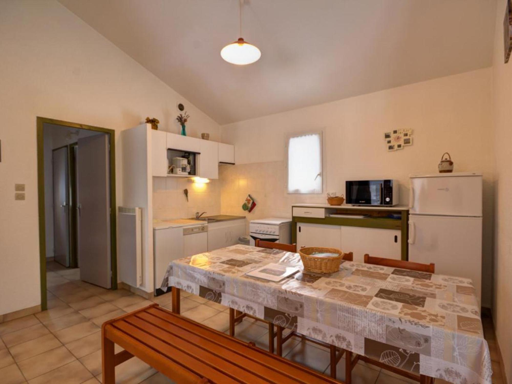 Gite Avec Cheminee, Terrasse Et Wifi - Animaux Acceptes - Fr-1-496-163 Usson-en-Forez Екстериор снимка